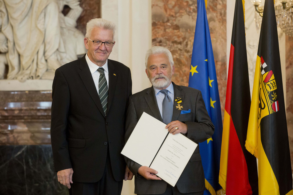 Ministerpräsident Winfried Kretschmann (l.) und Dr. Willi Steul (r.)