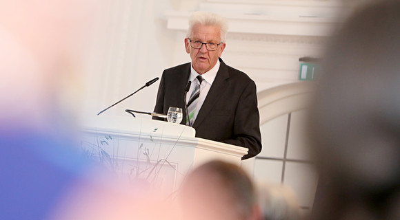 Ministerpräsident Winfried Kretschmann (Bild: Staatsministerium Baden-Württemberg)