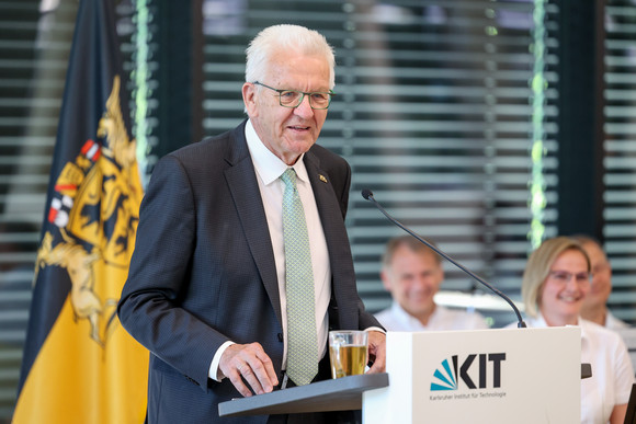 Ministerpräsident Winfried Kretschmann bei seiner Ansprache