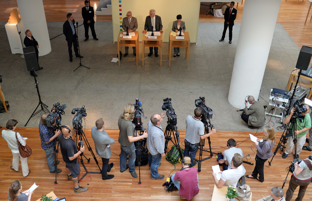 Pressekonferenz anlässlich der Ministerpräsidentenkonferenz in der Landesvertretung in Berlin