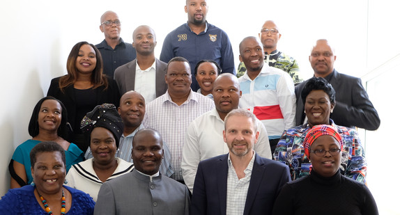 Delegation des Parlaments der südafrikanischen Provinz KwaZulu-Natal bei Staatssekretär Volker Ratzmann