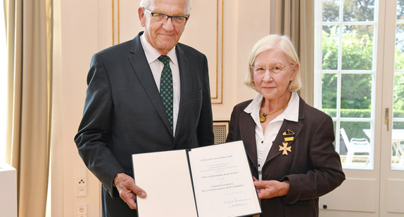 Ministerpräsident Winfried Kretschmann (l.) und Heide Rühle (r.) (Bild: Staatsministerium Baden-Württemberg)