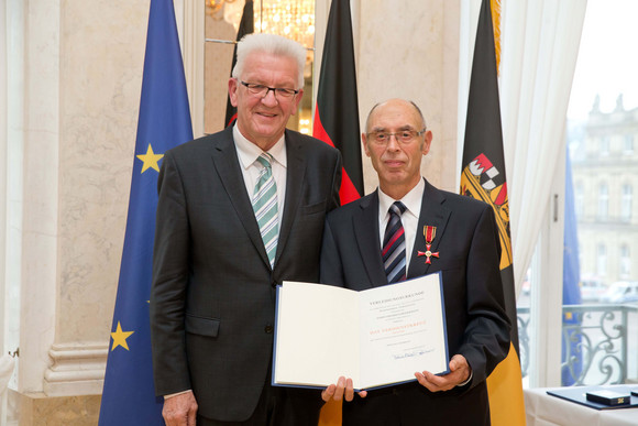 Ministerpräsident Winfried Kretschmann (l.) und Friedrich Hindermann (r.)