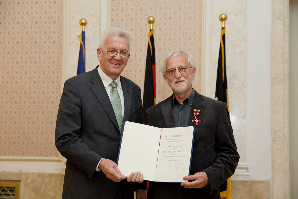 Ministerpräsident Winfried Kretschmann (l.) und Dieter Gebhardt (r.)