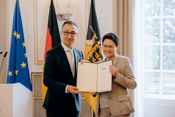 Ministerpräsident Cem Özdemir (links) und Marion Gentges (rechts), Ministerin für Ländlichen Raum, Landwirtschaft und Heimat 