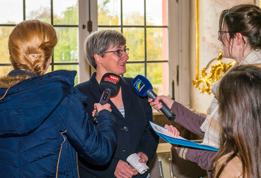 Ministerin Silke Krebs im Interview (Foto: Fotofreunde Heidelsheim)