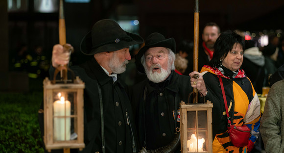Übergabe der Gengenbacher Weihnachtstanne an die Landesvertretung, 25.11.2025