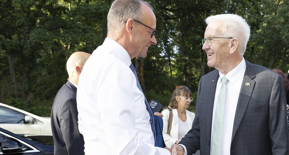 Bundeskanzler Friedrich Merz und Ministerpräsident Winfried Kretschmann