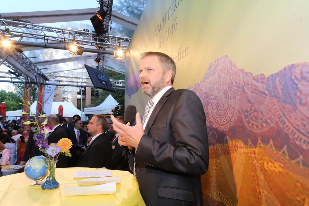 Der Bevollmächtigte des Landes Baden-Württemberg beim Bund, Volker Ratzmann, bei seiner Ansprache.