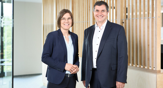 Monika Burkard und Peter Rumpf, Geschäftsleitung der NVBW