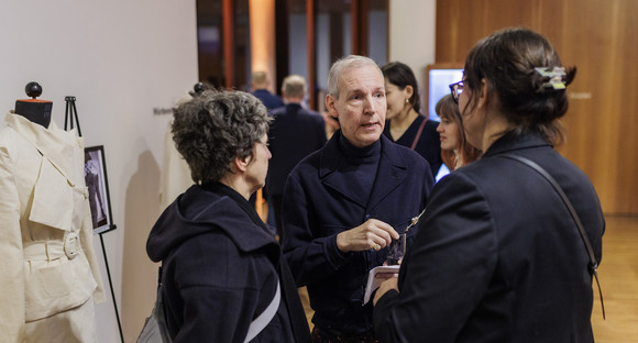 Haute Couture aus dem Tiergartenviertel: Die vergessene Modegeschichte Berlins am 10. Dezember 2025 in der Landesvertretung Baden-Württemberg