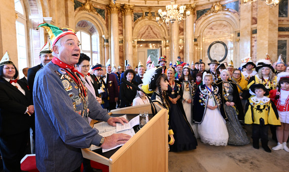 Innenminister Thomas Strobl (links) bei seiner Ansprache