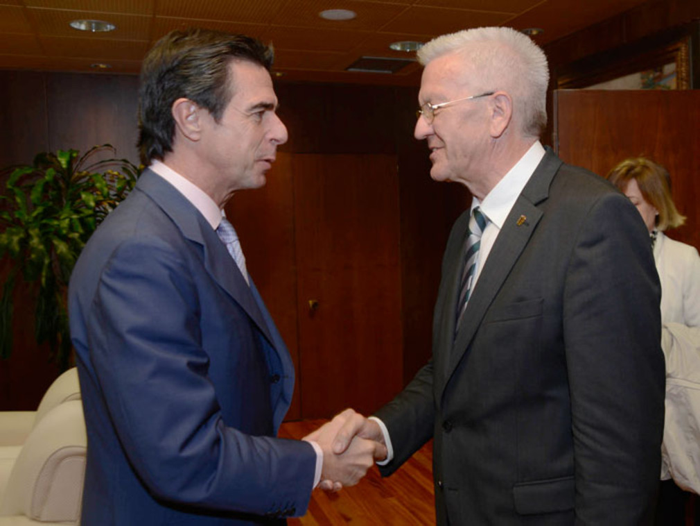 Ministerpräsident Winfried Kretschmann trifft den spanischen Minister für Industrie und Tourismus José Manuel Soria in Madrid.