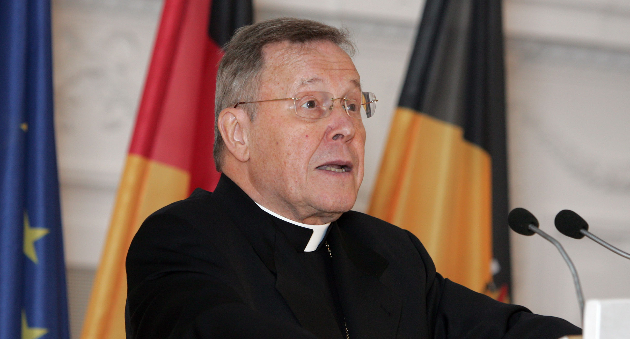 Kardinal Walter Kasper hält die Stuttgarter Rede zu Europa.