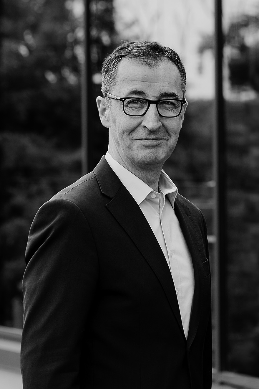 Cem &Ouml;zdemir
