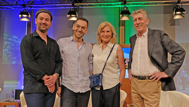 Gruppenbild mit Mario H&ouml;gemann, Atahan Demirel, Maren Kroymann und Matthias Frings