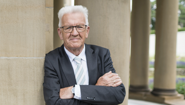 Porträtfoto des Ministerpräsidenten Winfried Kretschmann